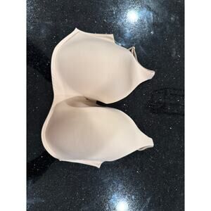 Soma Vanishing 360 Wireless Bra in a Nude color Size 38DDD
